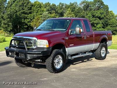 2004 Ford F250 Super Duty XLT Ext. Cab Pickup Truck