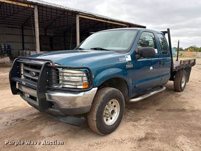 2002 Ford F250 XLT Ext. Cab Bale Bed Pickup Truck