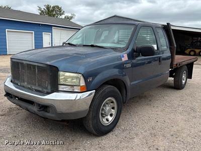 2004 Ford F250 XLT Ext Cab Flatbed Pickup Truck