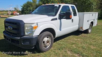 2012 Ford F350 Super Duty Supercab Utility Bed Pickup Truck