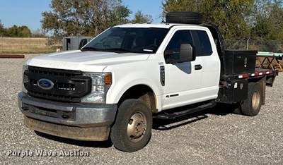 2021 Ford F350 Super Duty Supercab Flatbed Pickup Truck