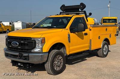 2021 Ford F350 Super Duty Utility Bed Pickup Truck