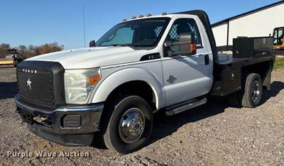 2011 Ford F350 Super Duty Flatbed Pickup Truck