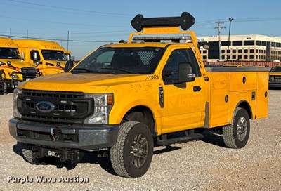 2022 Ford F350 Super Duty Utility Bed Pickup Truck