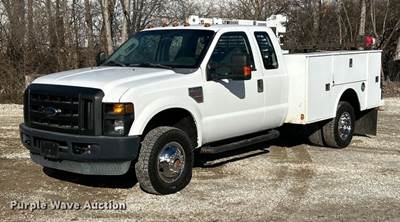 2009 Ford F350 Super Duty Ext. Cab Utility Bed Pickup Truck