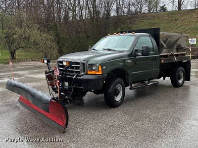 2000 Ford F350 Super Duty Flatbed Pickup Truck