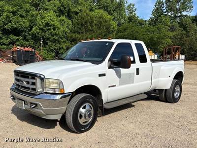 2003 Ford F350 Super Duty Ext. Cab Pickup Truck