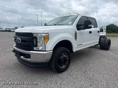 2017 Ford F350 Super Duty Crew Cab Pickup Truck Cab And Chassis