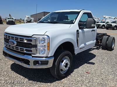 2023 Ford F350 Super Duty Pickup Truck Cab And Chassis