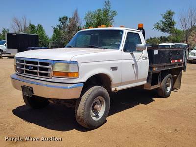 1992 Ford F350 Flatbed Pickup Truck