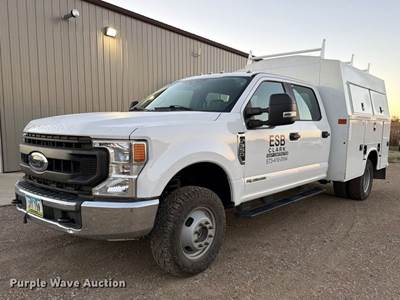 2020 Ford F350 Super Duty Crew Cab Utility Bed Pickup Truck