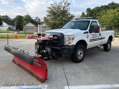 2014 Ford F350 Super Duty Pickup Truck