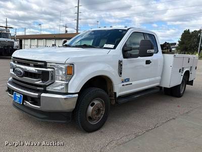 2021 Ford F350 Super Duty Ext. Cab Utility Bed Pickup Truck