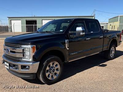 2017 Ford F350 King Ranch Crew Cab Pickup Truck