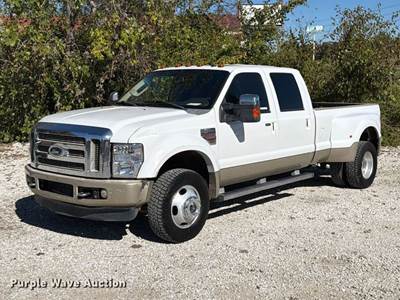 2009 Ford F350 Super Duty Lariat King Ranch Crew Cab Pickup Truck