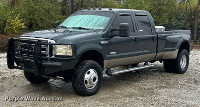 2006 Ford F350 Super Duty Lariat Crew Cab Pickup Truck