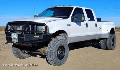 2006 Ford F350 Lariat Crew Cab Pickup Truck