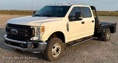 2020 Ford F350 Super Duty XL Crew Cab Flatbed Pickup Truck