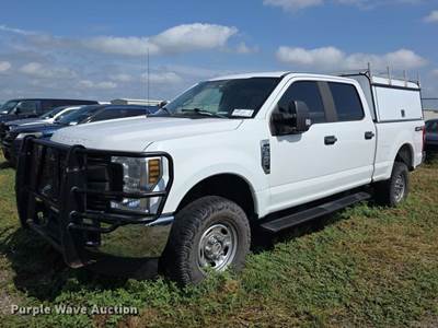 2019 Ford F350 Super Duty XL Crew Cab Pickup Truck