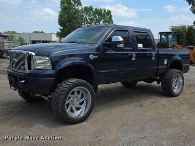 2005 Ford F250 Harley Davidson Super Duty Crew Cab Pickup Truck