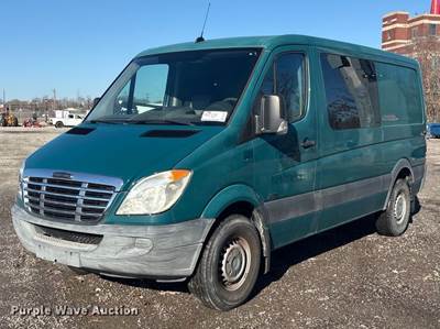 2011 Freightliner Sprinter 2500 Van