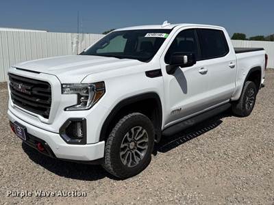 2021 GMC Sierra 1500 AT4 Crew Cab Pickup Truck