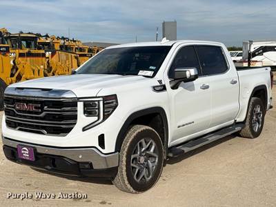 2024 GMC Sierra 1500 4X4 Crew Cab Pickup Truck
