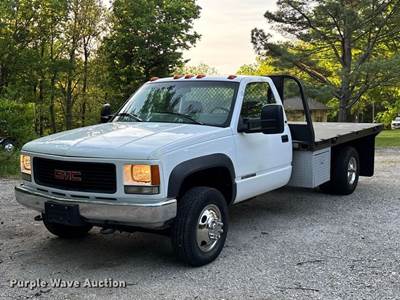 1999 GMC Sierra 3500 Flatbed Pickup Truck