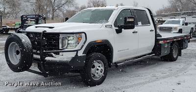 2022 GMC Sierra 3500HD Crew Cab Flatbed Pickup Truck