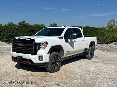 2023 GMC Sierra 3500HD Crew Cab Pickup Truck