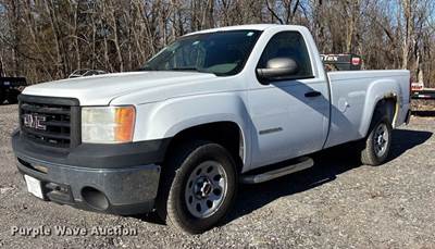 2013 GMC Sierra Pickup Truck