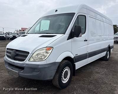 2011 Mercedes-Benz Sprinter 2500 Van
