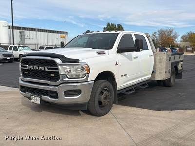 2020 Ram 3500 Crew Cab Flatbed Pickup Truck