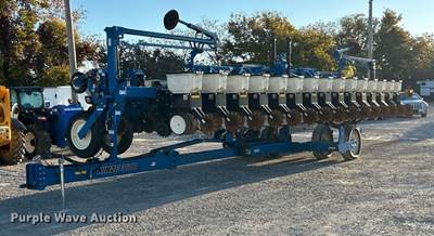 Kinze 3600 No-Till Planter