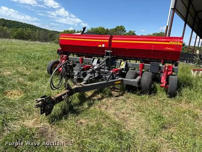 Sunflower 9413 Grain Drill