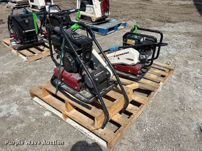 (2) 2021 Dynapac DFP8X Plate Compactors