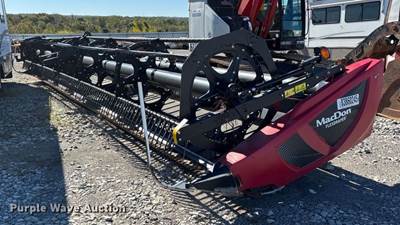 2019 Macdon FD140 Flex Draper Head