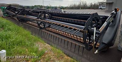 2014 Macdon FD75 Flex Draper Head