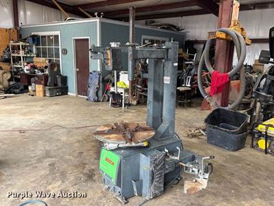 2014 Bosch TCE4275 Tire Machine