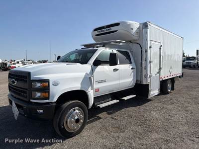 2020 Chevrolet Silverado 6500 HD Crew Cab Refrigerated Delivery Truck