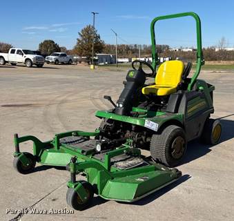 John Deere 1570 Terraincut ZTR Lawn Mower