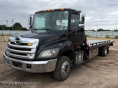 2020 Hino 258 Rollback Truck