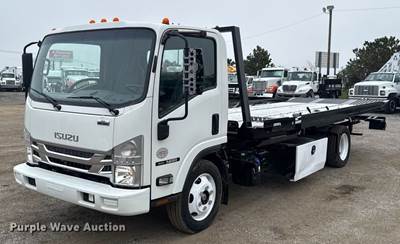 2022 Isuzu NRR Rollback Truck