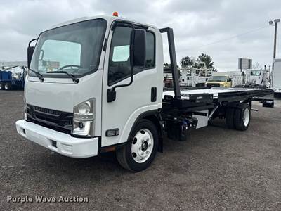 2022 Isuzu NRR Rollback Truck