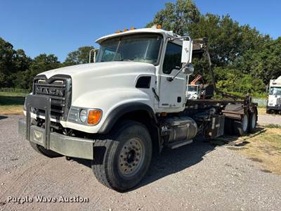2007 Mack CV713 Roll-Off Container Truck