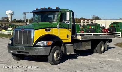 2015 Peterbilt 337 Rollback Truck
