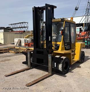 Caterpillar DP70 Forklift