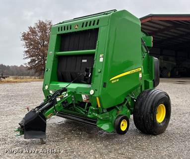 2022 John Deere 560 M Round Baler