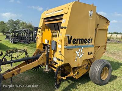2001 Vermeer 554XL Round Baler