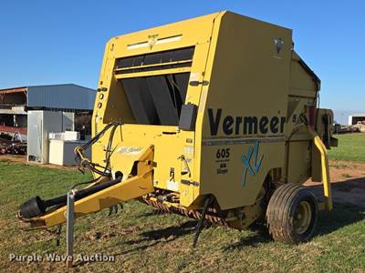 2001 Vermeer 605XL Round Baler